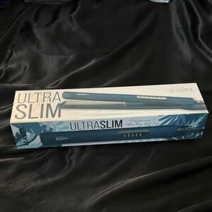 Ultraslim Hair Straightener by cortex beauty